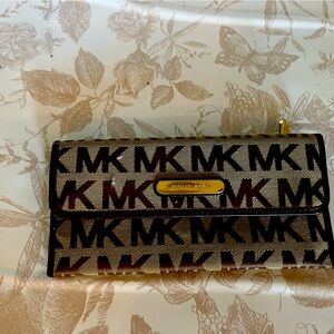 Michael Kors Billfold